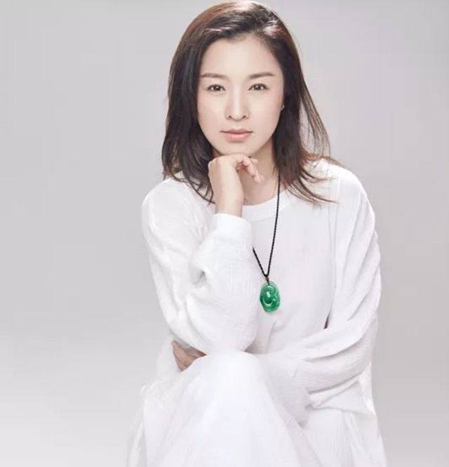 愿被潜规则出道二十余年无人知AG真人她长得漂亮演技好不(图3) 愿被潜规则出道二十余年无人知AG真人她长得漂亮演技好不(图3)