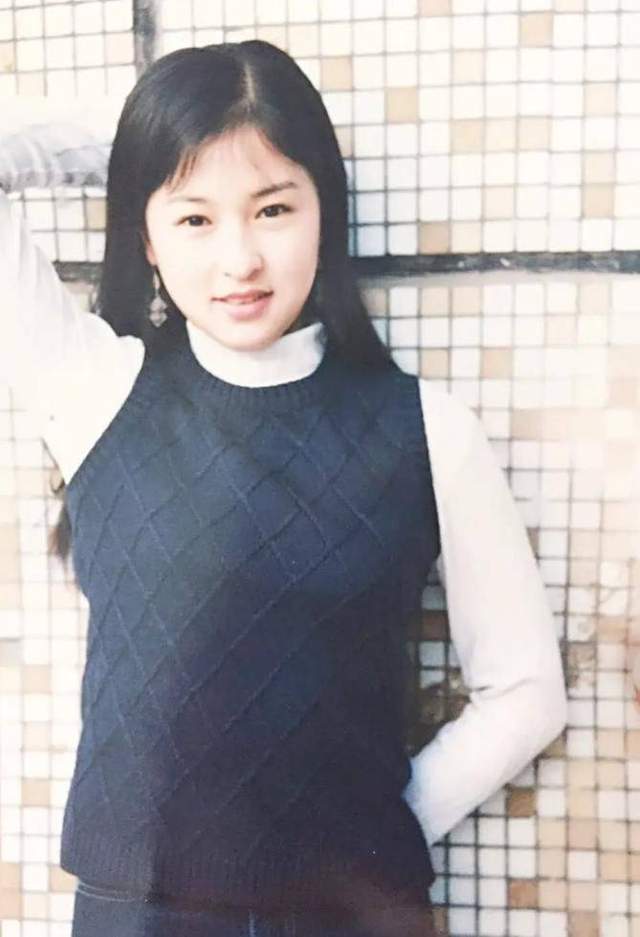 愿被潜规则出道二十余年无人知AG真人她长得漂亮演技好不(图2) 愿被潜规则出道二十余年无人知AG真人她长得漂亮演技好不(图2)